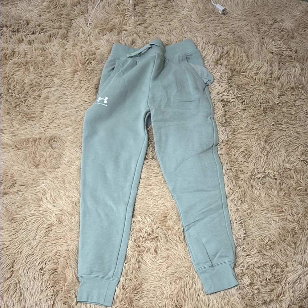Under Armour Green Jogger Sweatpants Elastic Cuffs